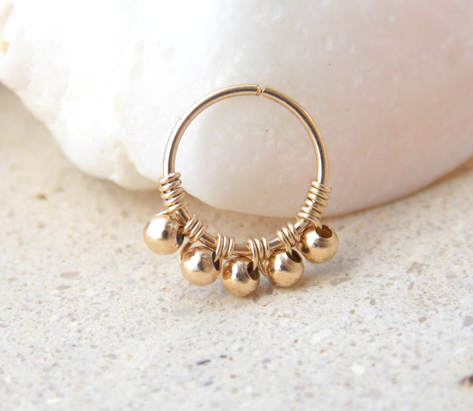 Anneau de nez perlé en or remp - Body Jewelry Hangers avis et prix