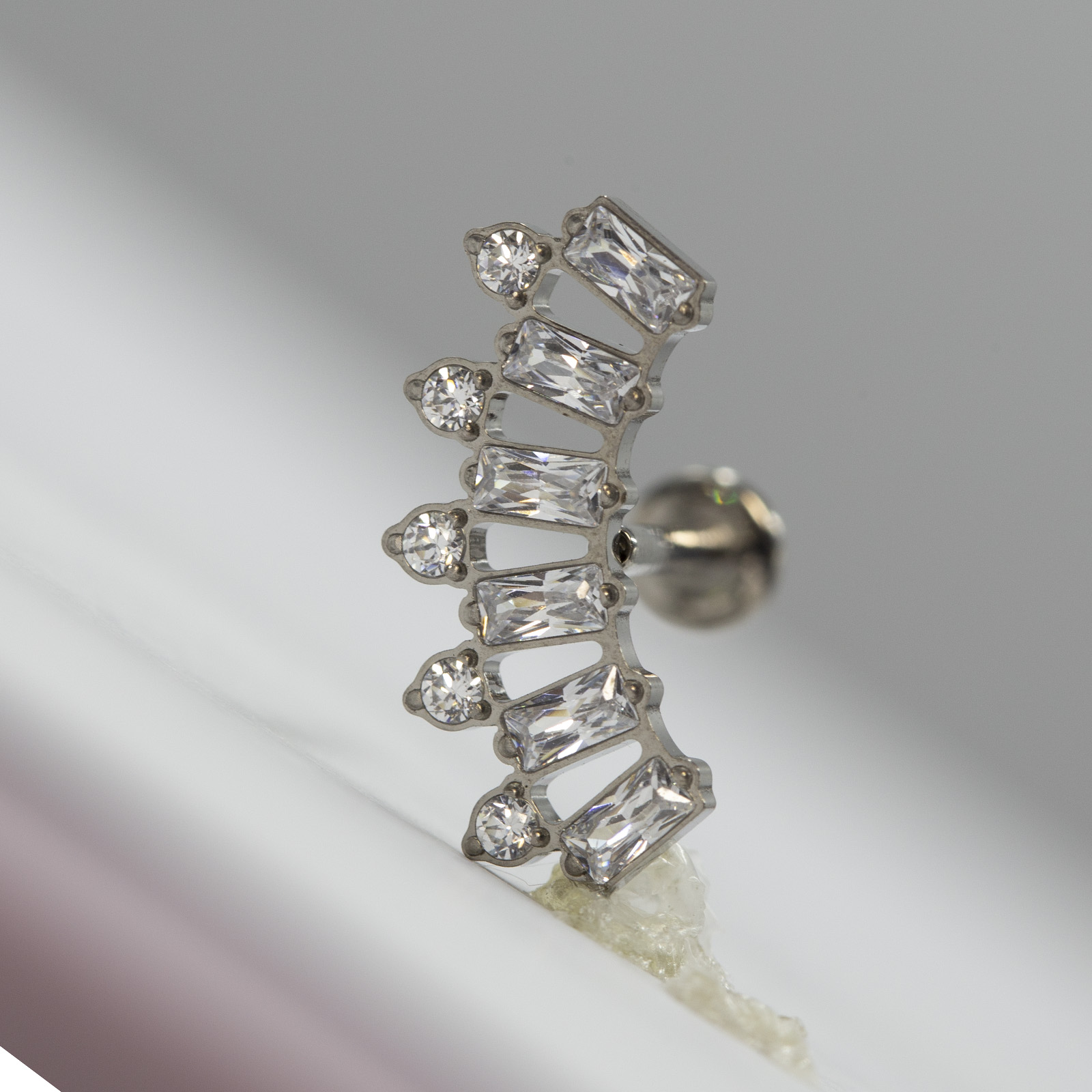 Couronne à filetage interne en - Body Jewelry Implant Grade avis et prix